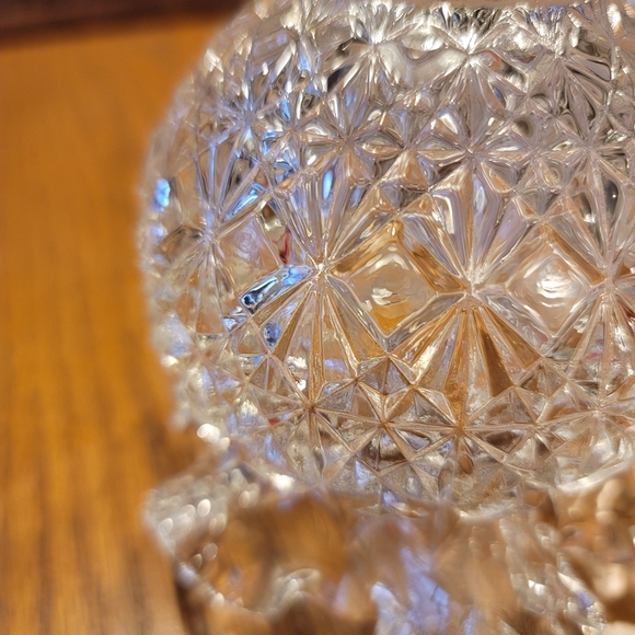 Fenton Ruffle Vase - Picture 12 of 12